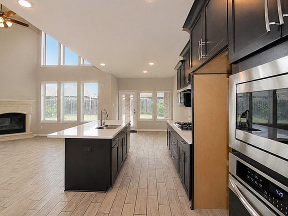 2nd image of 1019 Fresh Spring Rd