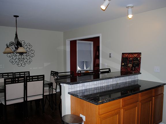 5th image of 1206 S Neltnor Blvd
