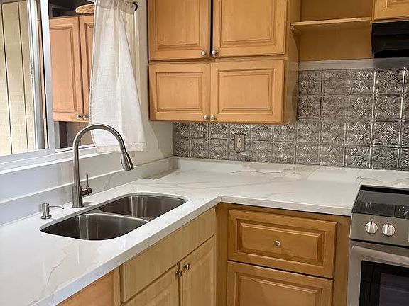 2nd image of 47-744 Hui Kelu St APT 4