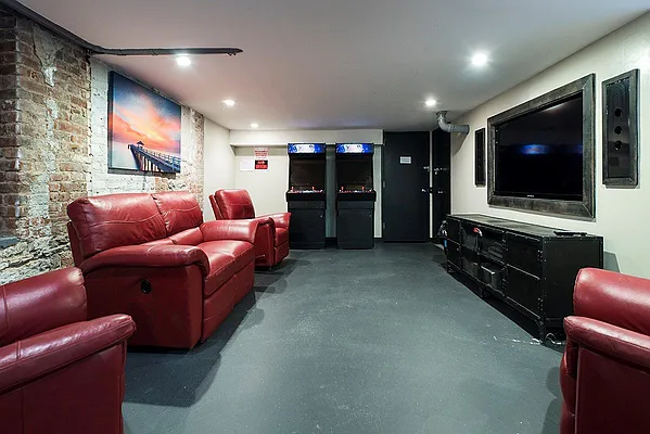 Rented by Bold New York | media 30