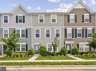 195 Presidents Pointe Ave, Ranson, WV 25438