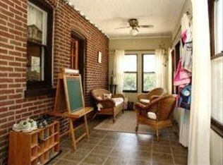 269 E Madison St, Elmhurst, IL 60126