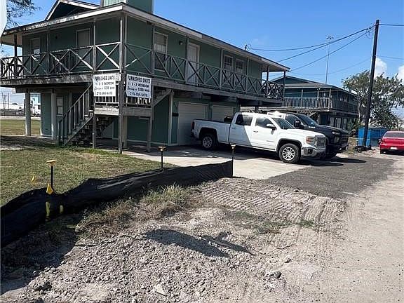 2nd image of 419 Gulfspray Ave