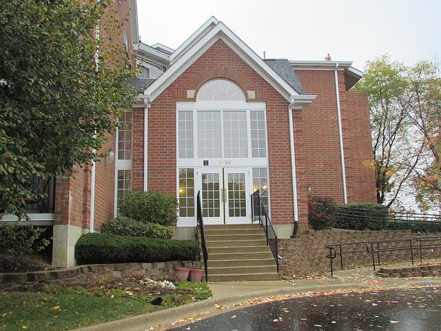 1st image of 49 Hunt Club Dr #49