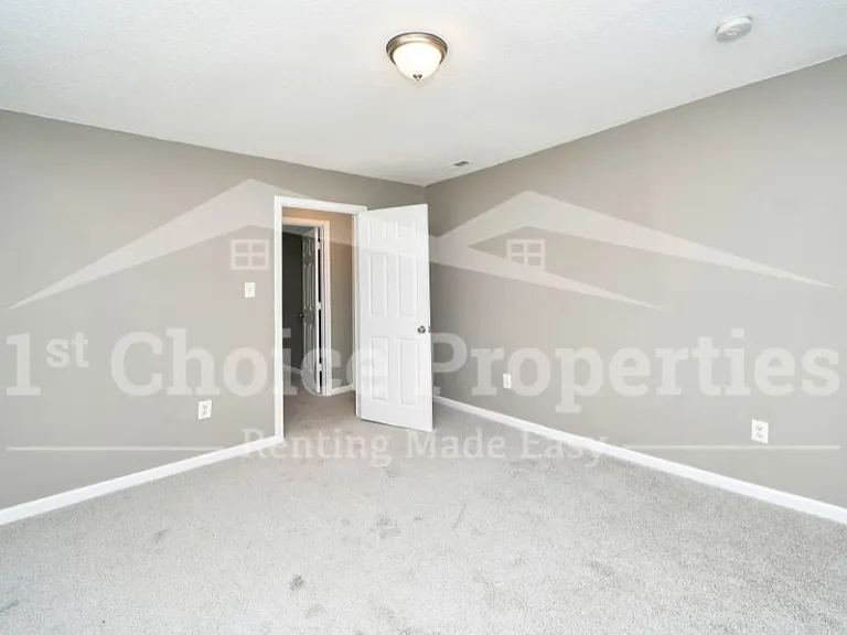 25 Kendall Ave — Photo 12