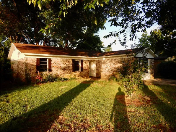 4846 Camellia Ln, Bossier City, LA 71111