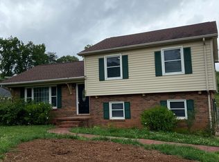 201 Yorkshire Dr, Spartanburg, SC 29301