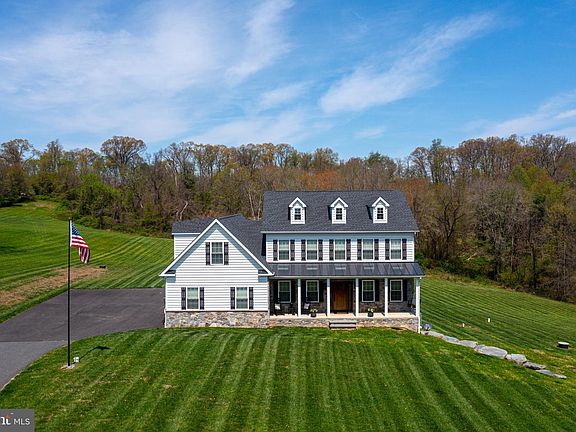3rd image of 1296 Macton Rd
