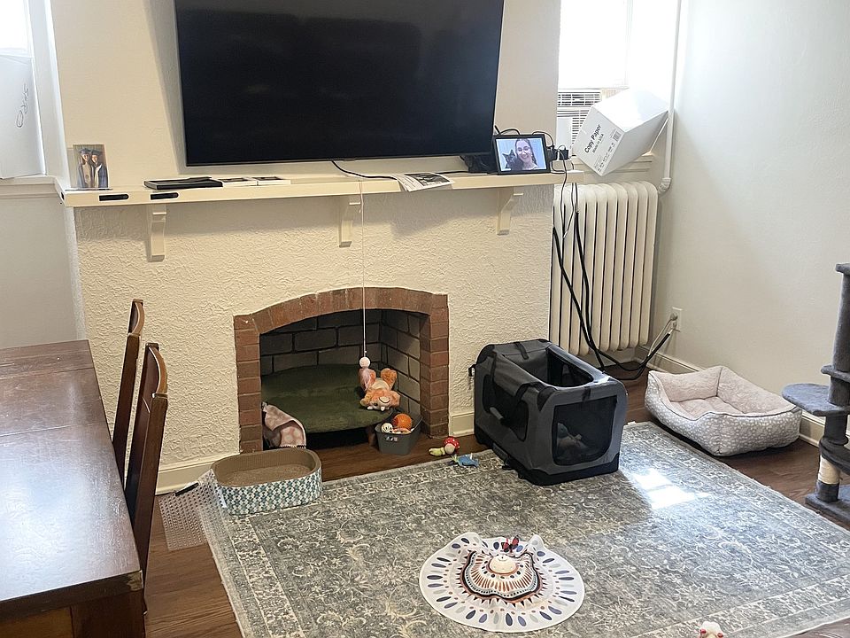 1st image of 833 Grand Ave #5588063