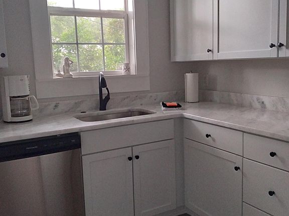 3rd image of 3645 Azalea Dr