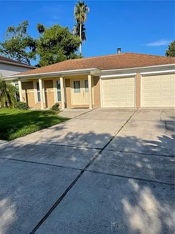 7 Cabernet Dr — Photo 1