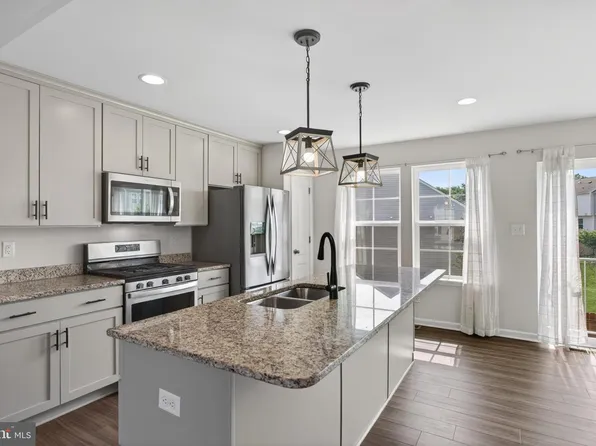80 Capshaw Rd, Martinsburg, WV 25403