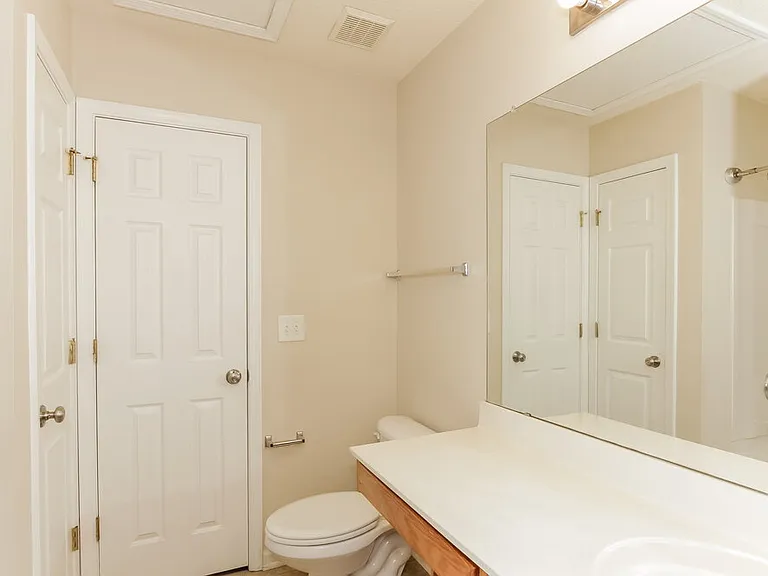17113 Greenlawn Hills Ct — Photo 18
