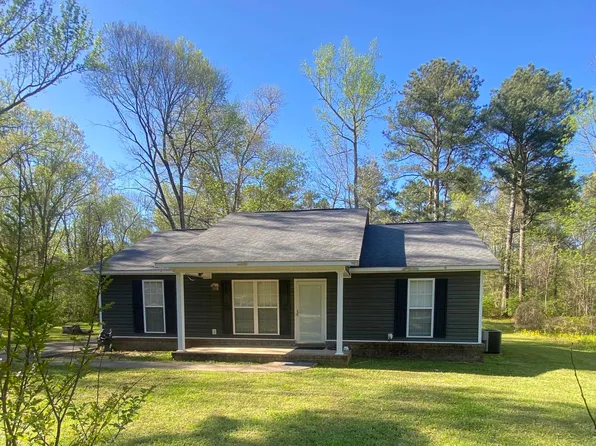 2081 Walnut Ln, Russellville, AL 35654