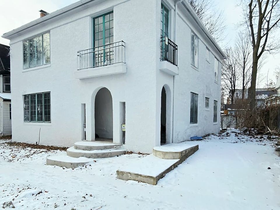 1st image of 7 Perry St