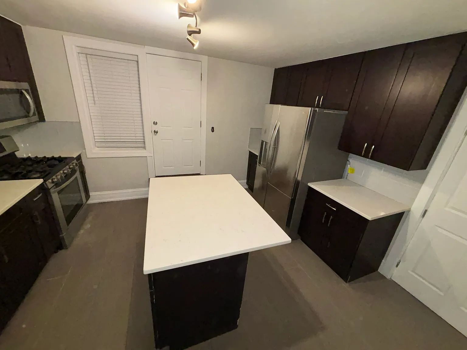 4312 N Albany Ave — Photo 3