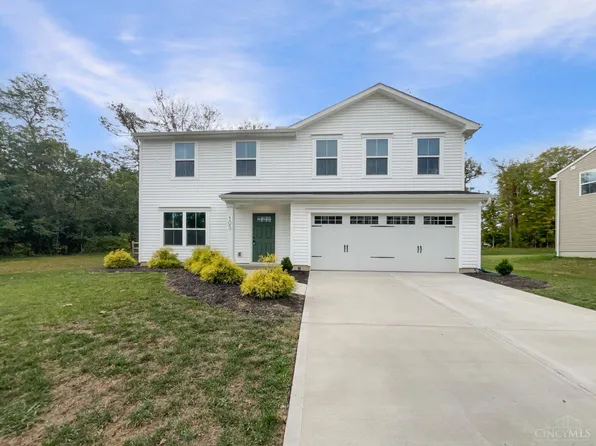 105 Cedarwood Dr, Amelia, OH 45102