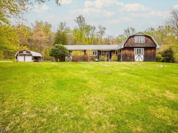 49 Frog Hollow Rd, Tewksbury Twp., NJ 07830