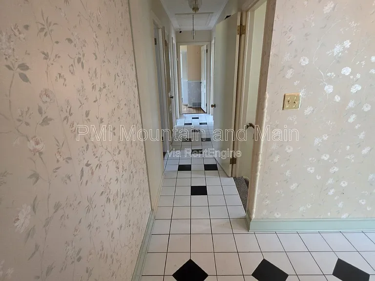 15 Ginell Cir — Photo 23