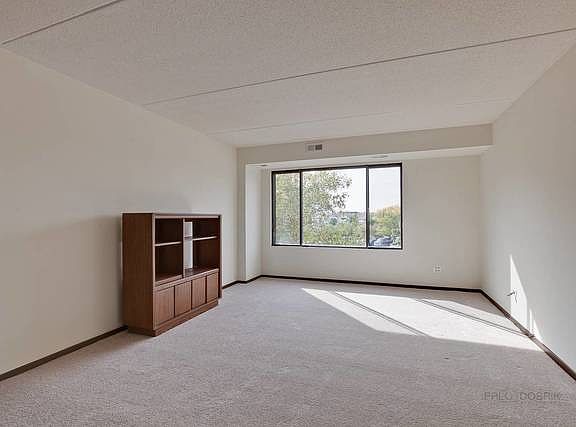 4th image of 555 Graceland Ave APT 307