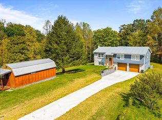 230 Mack Gamble Ln, Jacksboro, TN 37757