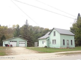 449 Main St W, Hammond, MN 55991