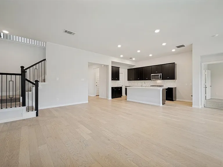 3437 Loftwood Ln — Photo 20