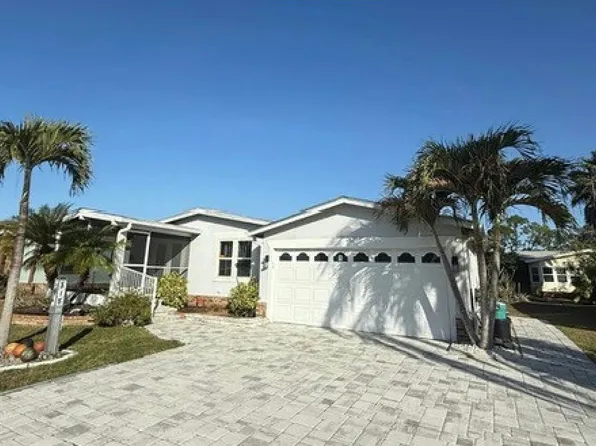 818 Via Del Sol, N Fort Myers, FL 33903