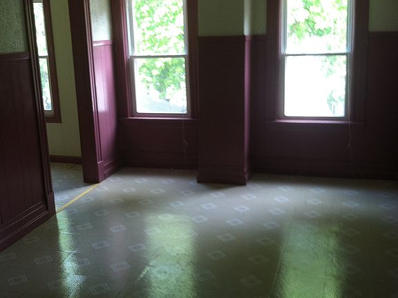 3rd image of 318 Cleveland Ave