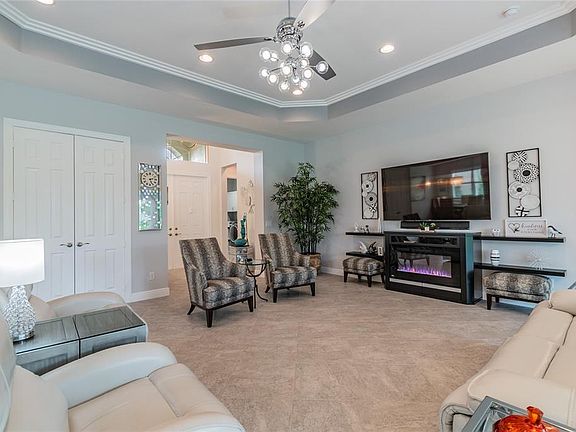 4th image of 16122 Diamond Bay Dr