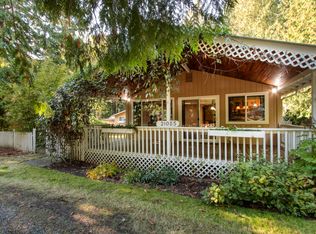 21085 Jefferson Beach Rd NE, Kingston, WA 98346