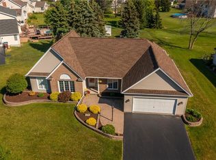 59 Queensland Dr, Spencerport, NY 14559