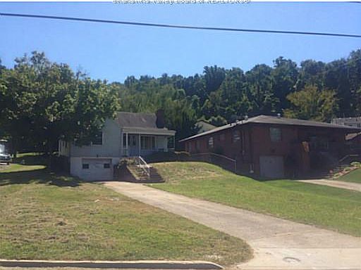 2nd image of 236 Staunton Ave SW