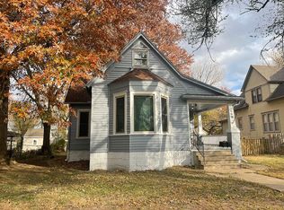 1308 SW Mulvane St, Topeka, KS 66604