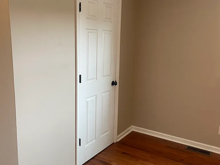 352 High St #6 — Photo 10