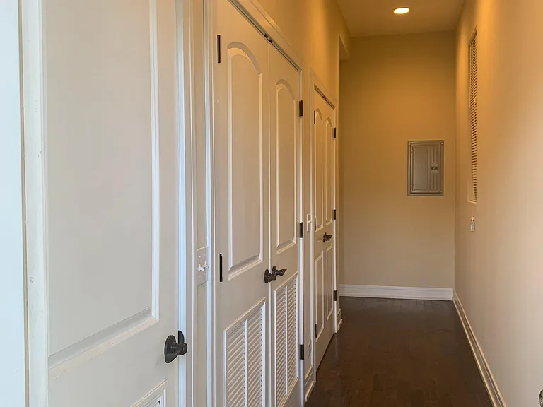 6551 S Ingleside Ave #1 — Photo 8