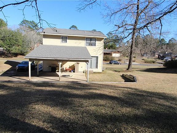 2nd image of 207 Dawn Dr