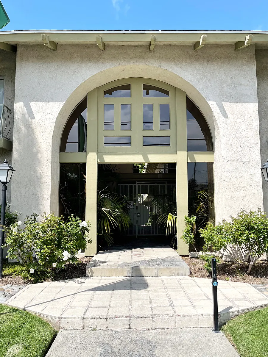 Building Photo - Stoneridge Apartments