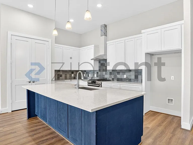 4413 Anthony Court Ln — Photo 29