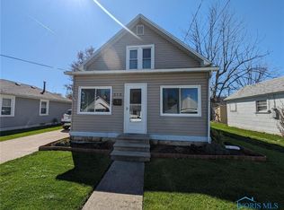210 Walnut St, Pt Clinton, OH