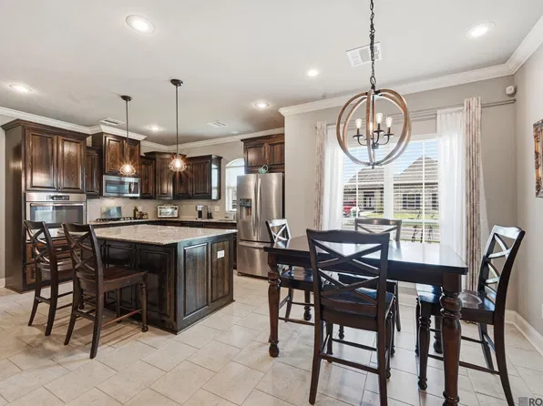 33964 Kingfisher St, Denham Springs, LA 70706