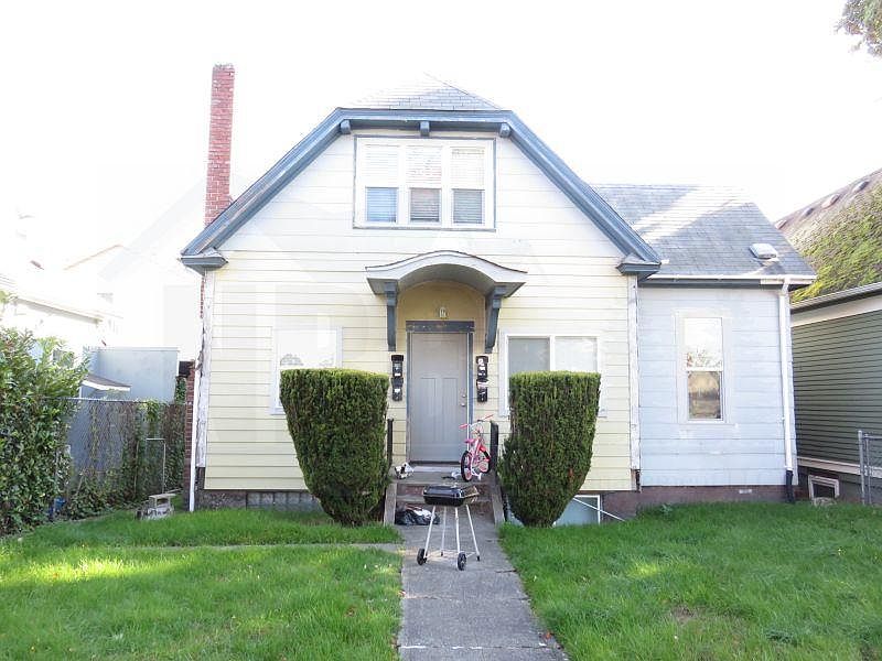1st image of 703 S Ainsworth Ave APT C