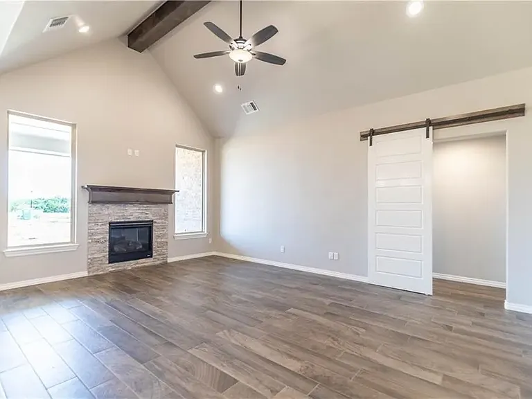 4201 Clevenger Dr — Photo 9