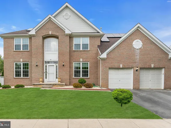 45 Canidae St, Burlington, NJ 08016