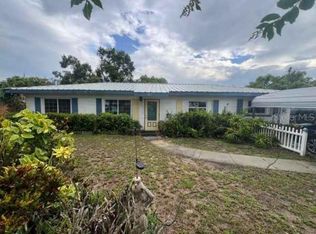 927 W Pine St, Avon Park, FL 33825