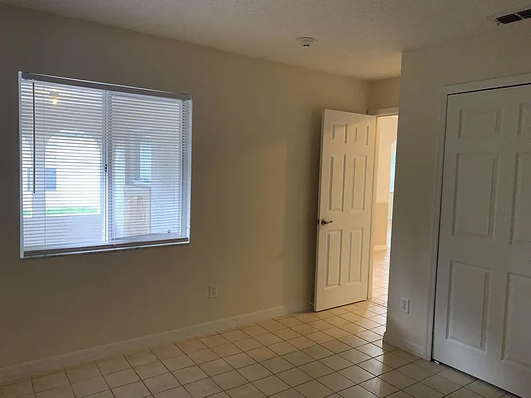25 Plain View Dr #A — Photo 11