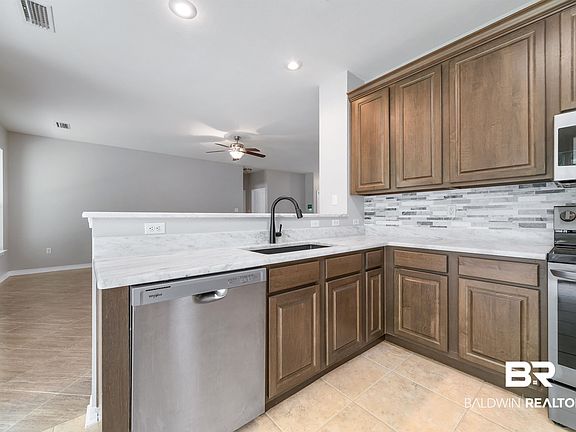 3rd image of 1235 Pembroke Way