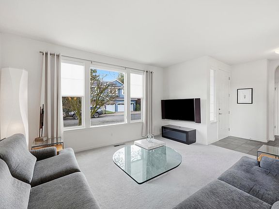 3rd image of 7576 Meadowlark Drive