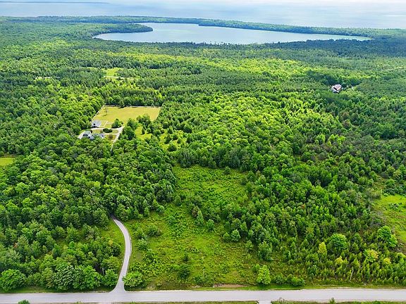 2nd image of Tbd Timberline Rd