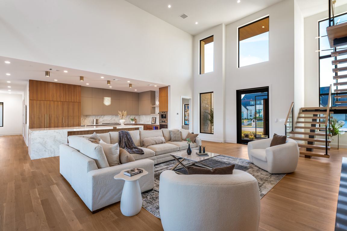 next background image